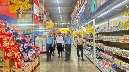 Kiểm tra công tác chuẩn bị nguồn cung, bình ổn thị trường tại Đắk Lắk