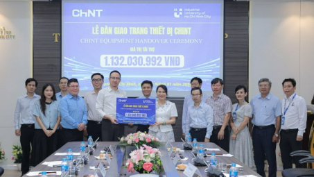 CHINT Việt Nam trao tặng IUH gói thiết bị điện hơn 1 tỷ đồng