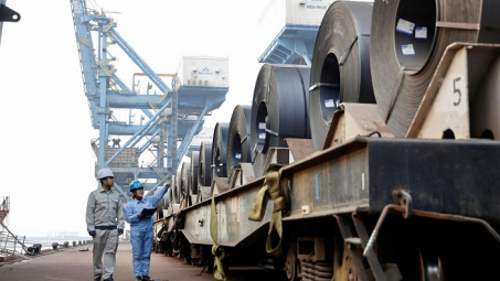 Hòa Phát lập kỷ lục vượt 10 triệu tấn thép trong năm 2025