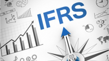 Tác động của việc áp dụng chuẩn mực kế toán quốc tế (IFRS) đến chất lượng thông tin kế toán tại Việt Nam