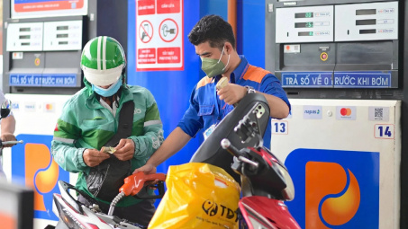 Kỳ điều hành giá xăng dầu ngày 15/10/2026: Xăng E10 giảm hơn 1.000 đồng/lít, xuống mức 27.029 đồng/lít