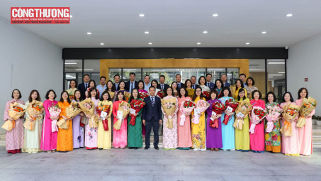 [CHÙM ẢNH] Bộ Công Thương gặp mặt nữ lãnh đạo Bộ và các đơn vị nhân Ngày Phụ nữ Việt Nam 20/10