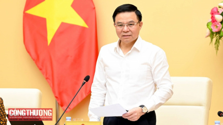 Bộ trưởng Lê Mạnh Hùng: Tăng cường gắn kết đào tạo - nghiên cứu ứng dụng - sản xuất công nghiệp
