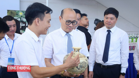 [CHÙM ẢNH] Hội chợ Thương mại điện tử “Kết nối vùng mở rộng thị trường”