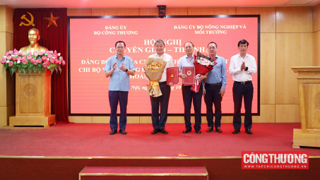 Đảng ủy Bộ Công Thương tiếp nhận Đảng bộ Cục Địa chất và Khoáng sản Việt Nam và Chi bộ Văn phòng Hội đồng đánh giá trữ lượng khoáng sản quốc gia