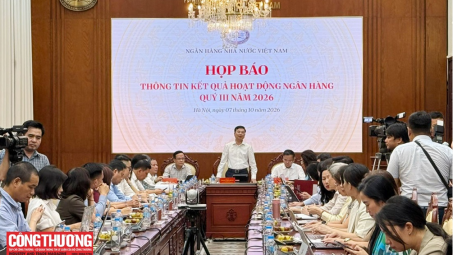 Ngân hàng Nhà nước Việt Nam: Tín dụng tăng tốc, lãi suất chậm lại giữ thế cân bằng cho tăng trưởng