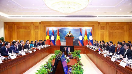 Thủ tướng Chính phủ Lê Minh Hưng hội kiến Chủ tịch Quốc hội Lào