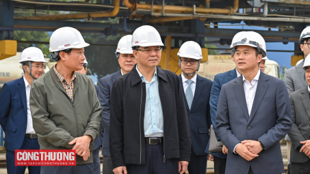 [CHÙM ẢNH] Quyền Bộ trưởng Lê Mạnh Hùng kiểm tra công tác cung ứng xăng dầu dịp Tết Nguyên đán Bính Ngọ