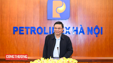 Quyền Bộ trưởng Lê Mạnh Hùng: Bảo đảm nguồn cung xăng dầu ổn định, liên tục trước, trong và sau Tết