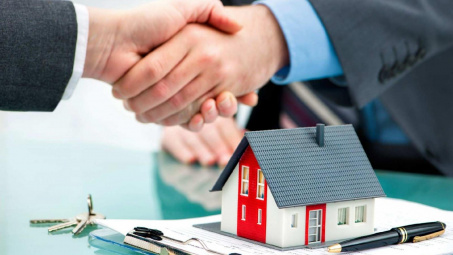 Tư cách pháp lý của hộ gia đình khi tham gia hợp đồng chuyển nhượng quyền sử dụng đất