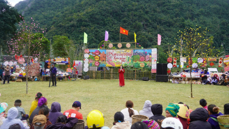 Quảng Trị: Ấm tình "Phiên chợ 0 đồng" Tết Bính Ngọ 2026