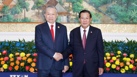 Tổng Bí thư Tô Lâm hội kiến Samdech Techo Hun Sen