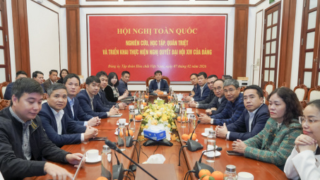 Đảng ủy VINACHEM tham dự Hội nghị toàn quốc nghiên cứu, học tập, quán triệt và triển khai thực hiện Nghị quyết Đại hội XIV của Đảng