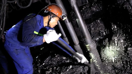 TKV: Hơn 13.500 thợ lò thu nhập trên 300 triệu/năm