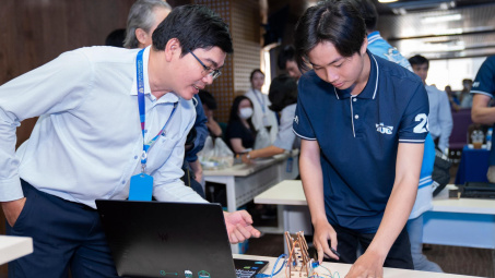 Giải pháp giúp sinh viên công nghệ thông tin không bị thay thế trong tương lai: Thực trạng và giải pháp