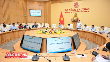 Hoàn thiện chiến lược phát triển công nghiệp, hướng tới mục tiêu tăng trưởng hai con số