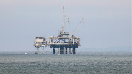 Giá xăng dầu hôm nay 11/3: Thị trường hạ nhiệt, IEA đề xuất xả bán lượng lớn dầu dự trữ