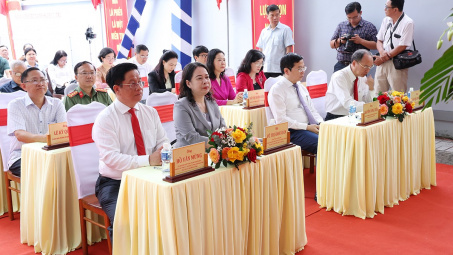 Bầu cử tại An Giang diễn ra trong không khí dân chủ, phấn khởi, an toàn