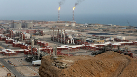 Giá xăng dầu hôm nay 19/3: Iran tiếp tục tấn công các cơ sở năng lượng ở Trung Đông, giá dầu chạm 110 USD/thùng