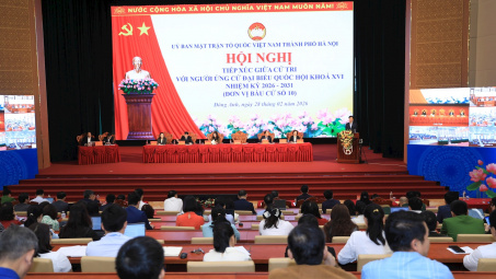 Hà Nội: Các ứng cử viên đại biểu Quốc hội tiếp xúc cử tri, vận động bầu cử