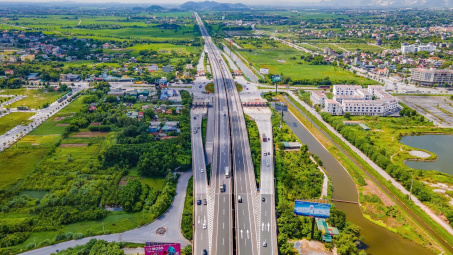 Tăng cường giải pháp quản lý, bình ổn giá vật liệu, tháo gỡ khó khăn cho các công trình giao thông trọng điểm