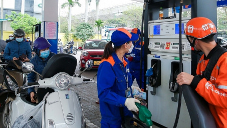 Chi tạm ứng 8.000 tỷ đồng từ nguồn tăng thu ngân sách trung ương cho Quỹ Bình ổn giá xăng dầu