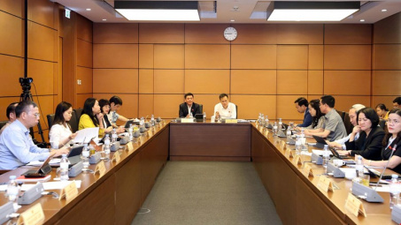 Quốc hội thảo luận tại Tổ: Đề xuất những giải pháp phát triển kinh tế bền vững và ổn định kinh tế vĩ mô