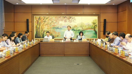 Quốc hội thảo luận, góp ý về dự thảo chính sách giảm thuế đối với xăng dầu, nhiên liệu bay