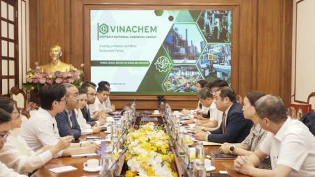 Tập đoàn Hóa chất Việt Nam (Vinachem) làm việc với đối tác Ai Cập về cơ hội hợp tác cung ứng quặng apatit