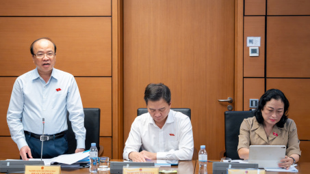 Khơi thông "điểm nghẽn" thể chế, đưa pháp luật thành động lực phát triển