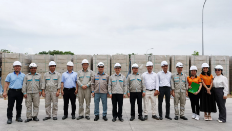 PVFCCo - Phú Mỹ khởi công dự án điện mặt trời mái nhà kho 20.000 tấn tại Nhà máy Đạm Phú Mỹ