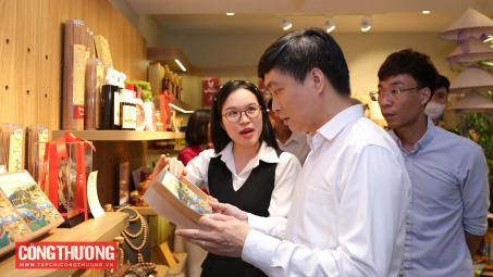 Khai mạc chương trình "Sức sống hàng Việt" số 5 với chủ đề Tuần lễ sản phẩm Hà Tĩnh tại Thủ đô