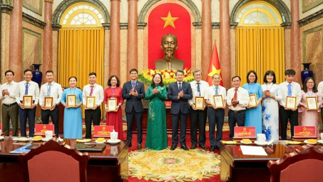 Gương Chủ tịch Công đoàn xuất sắc tiêu biểu toàn quốc - một hành trình giữ lửa niềm tin