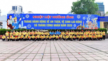 100 đoàn viên, người lao động May 10 tham gia diễu hành kỷ niệm Ngày Quốc tế Lao động 1/5