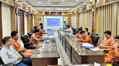 Thủy điện Trung Sơn tổ chức huấn luyện định kỳ về an toàn vệ sinh lao động