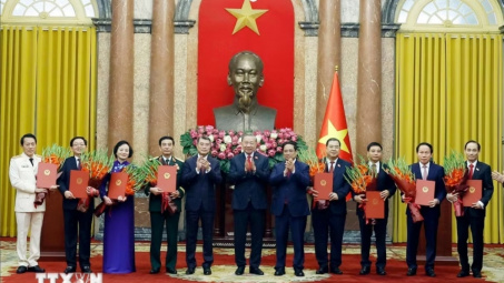 Tổng Bí thư, Chủ tịch nước trao Quyết định bổ nhiệm các thành viên Chính phủ