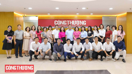 Thứ trưởng Bộ Công Thương Nguyễn Hoàng Long và các đơn vị làm việc với Tạp chí Công Thương