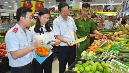 Hà Nội xử lý hàng trăm vụ vi phạm an toàn thực phẩm trong đợt cao điểm