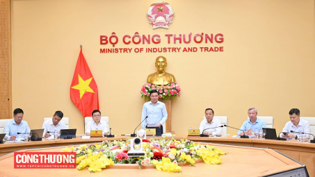 Bộ trưởng Lê Mạnh Hùng chủ trì hội nghị về bảo đảm cung ứng điện cao điểm mùa khô 2026
