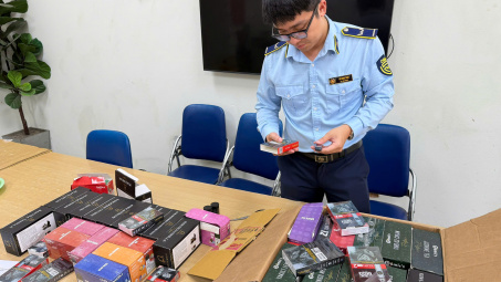 Hà Nội chuyển điều tra 5 vụ vi phạm thương mại trong tháng 5