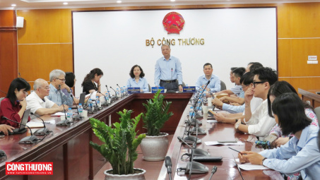 Bộ Công Thương làm việc với các ngành hàng tìm giải pháp thúc đẩy xuất khẩu