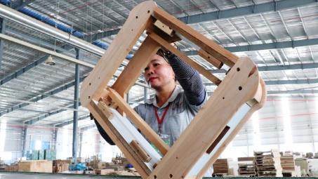 Nghiên cứu pháp luật phòng vệ thương mại Việt Nam - Thực trạng và giải pháp hoàn thiện