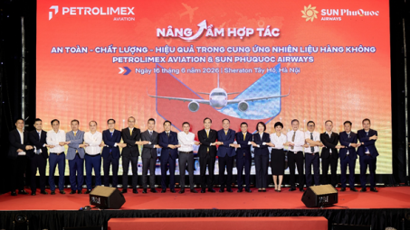 Petrolimex Aviation và Sun PhuQuoc Airways hợp tác hướng tới chuỗi cung ứng Nhiên liệu hàng không an toàn, chất lượng và hiệu quả