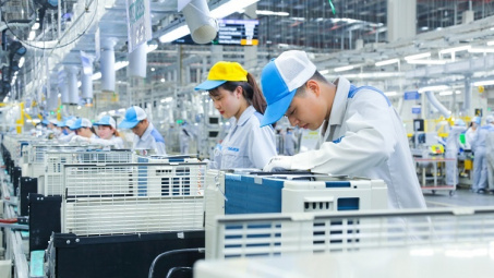 Ban hành Khung chuẩn mực đạo đức, văn hóa kinh doanh gắn với bản sắc dân tộc và tiếp cận tinh hoa văn hóa kinh doanh thế giới