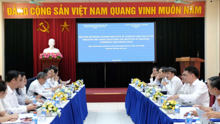 Thúc đẩy hợp tác công nghiệp, thương mại và năng lượng Việt Nam - Lào đi vào thực chất