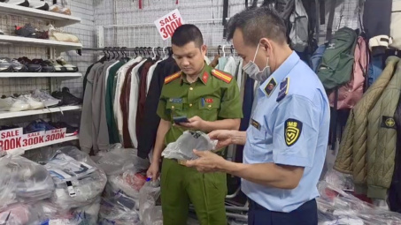 Hà Nội khởi tố 147 vụ án buôn lậu, hàng giả trong 6 tháng đầu năm