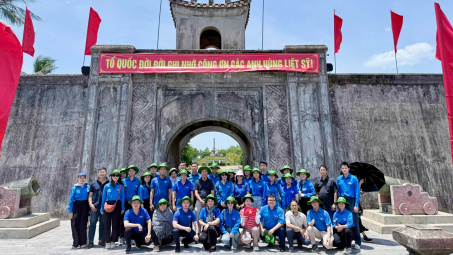 Tuổi trẻ ngành Công Thương tri ân tại “miền đất lửa” Quảng Trị