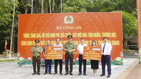 Vinachem đồng hành cùng Bộ Công an thực hiện công tác an sinh xã hội tại Tuyên Quang