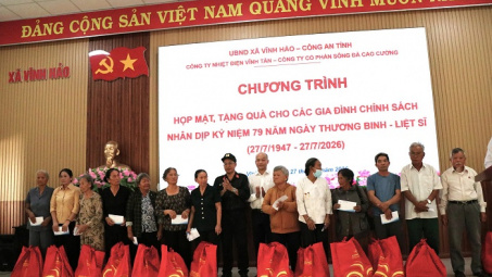 Công ty Nhiệt điện Vĩnh Tân đồng hành cùng địa phương tri ân gia đình chính sách