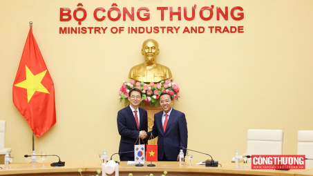 Thứ trưởng Nguyễn Hoàng Long làm việc với Thứ trưởng Bộ Thương mại, Công nghiệp và Tài nguyên Hàn Quốc về hợp tác năng lượng hạt nhân